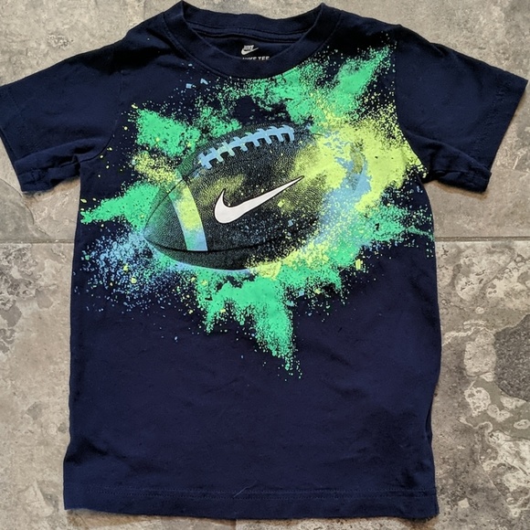 2 Nike t-shirts size 6 - Picture 3 of 4
